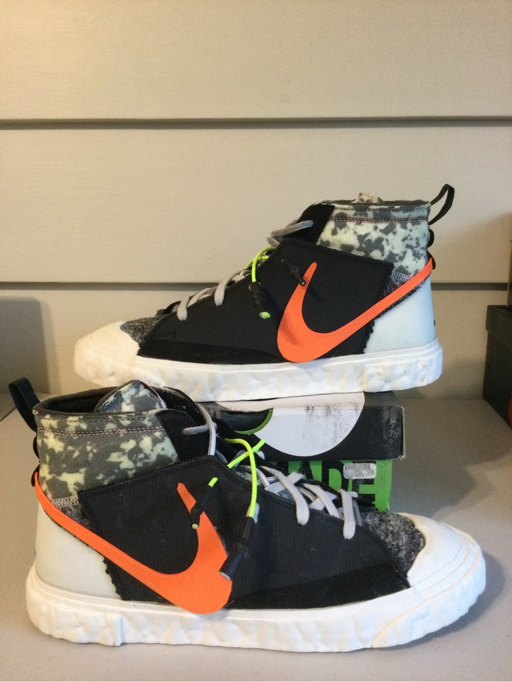 Nike Blazer Mid men’s ReadyMade Black White Neon Green Sneaker - Picture 3 of 5